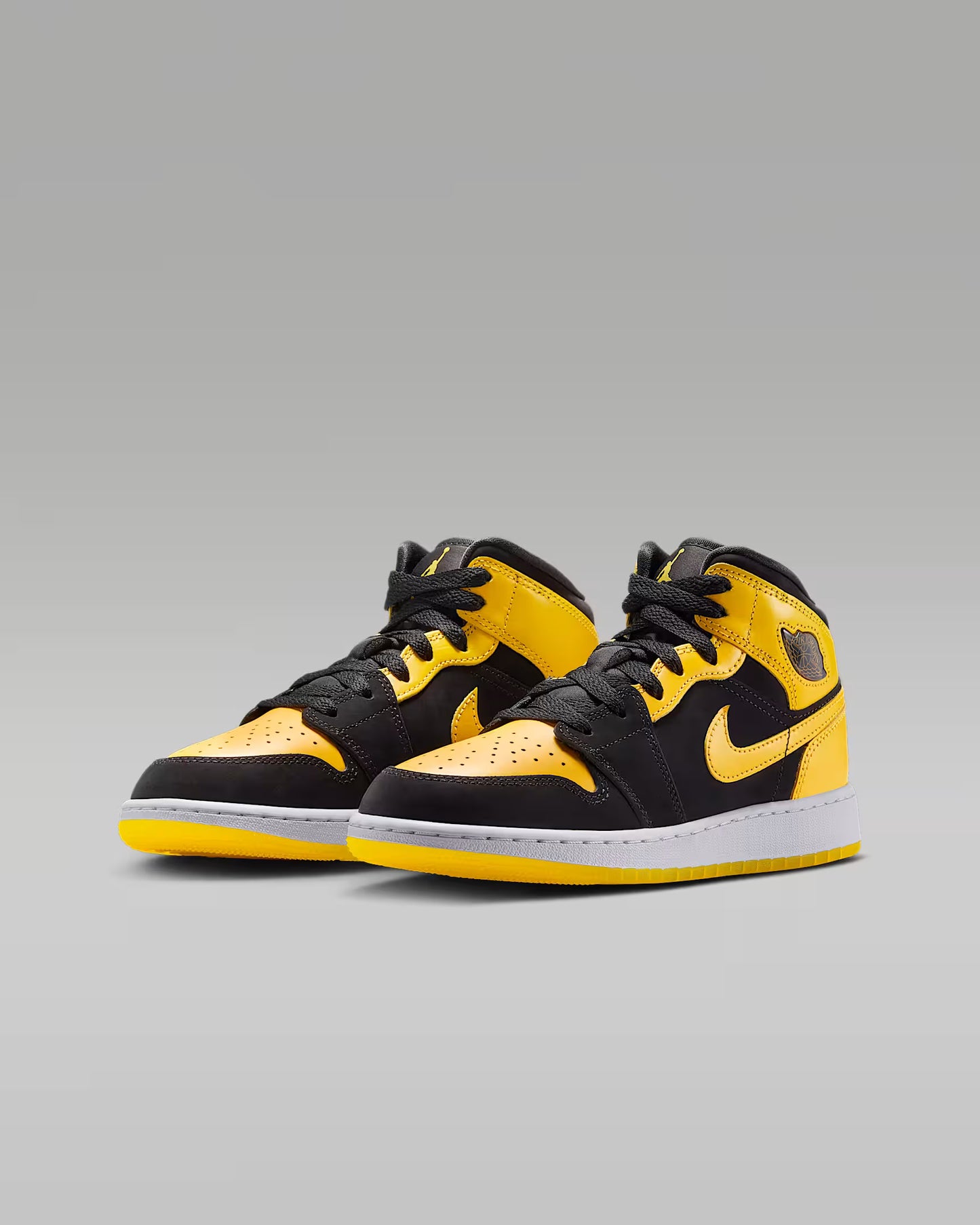 Air Jordan 1 Mid SE